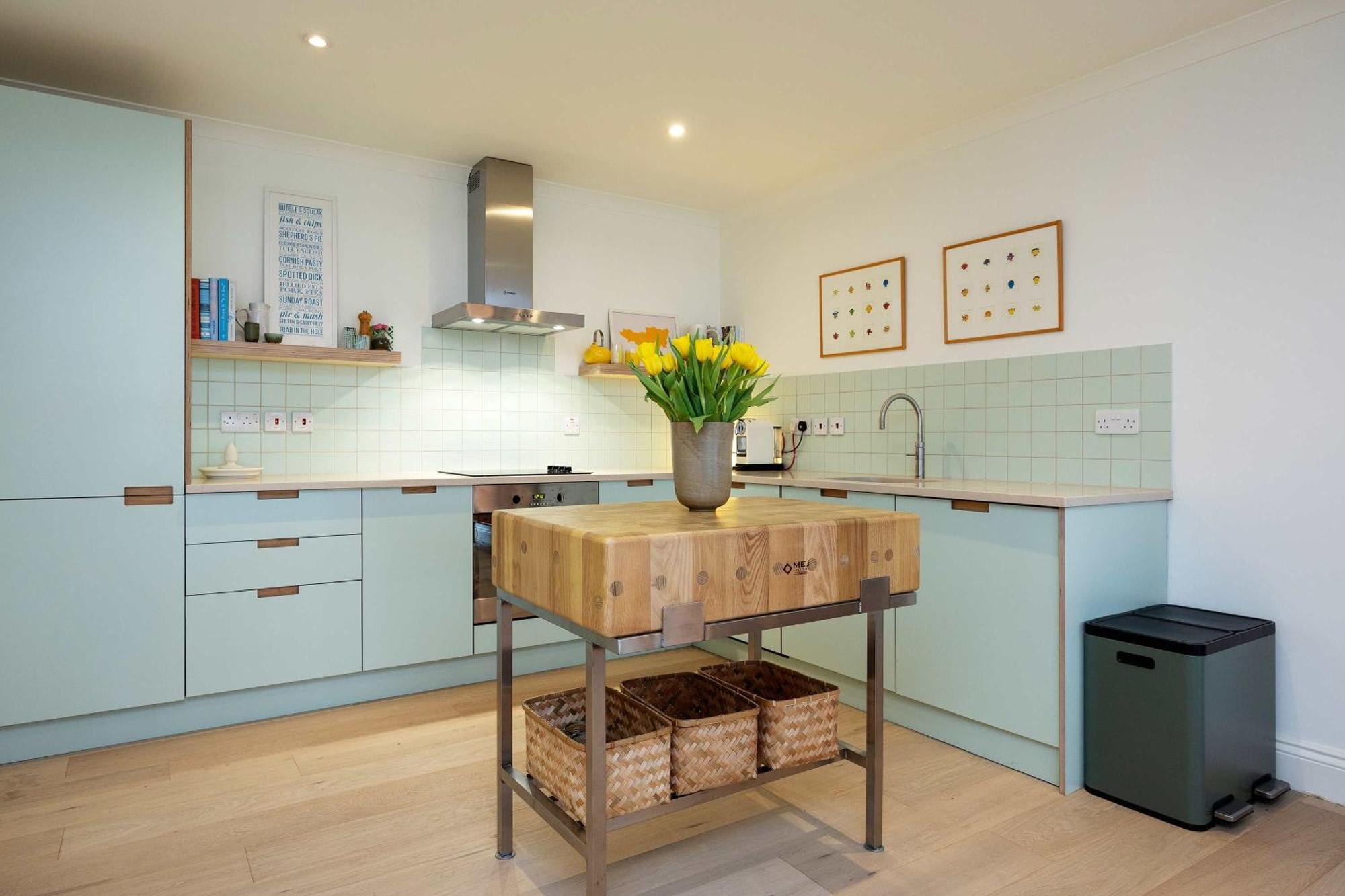 Veeve - The Lancaster Gate Mews House Holiday home *