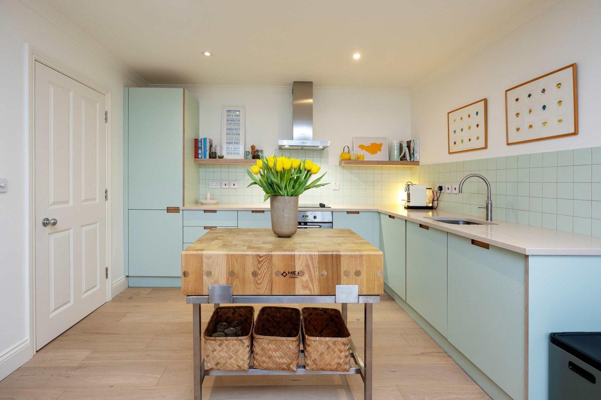 Veeve - The Lancaster Gate Mews House Holiday home