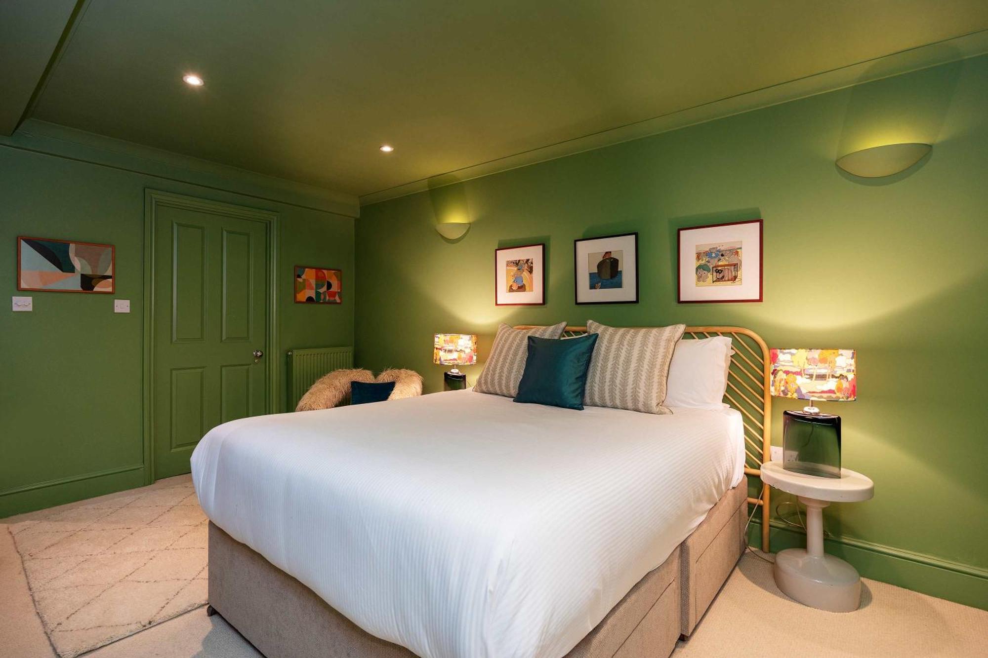 Veeve - The Lancaster Gate Mews House Holiday home London